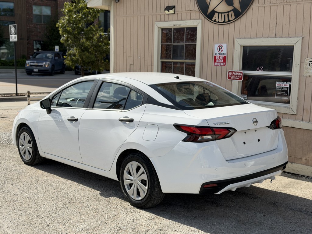 nissan versa sedan 2022 3N1CN8DV2NL843763 image nissan versa sedan 2022 3N1CN8DV2NL843763 image